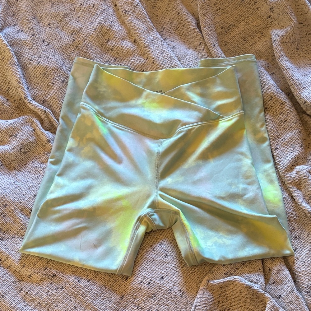 GAPFit Yellow and Cream Activewear